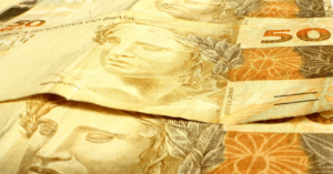 Quantas Notas de 50 para Dar 1000 Reais